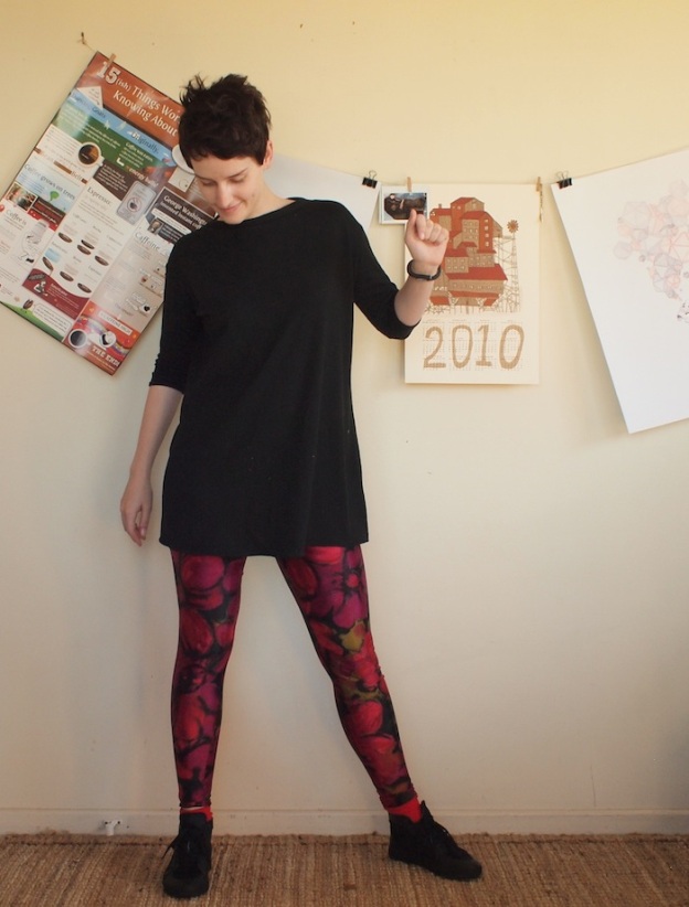 red floral tights 1